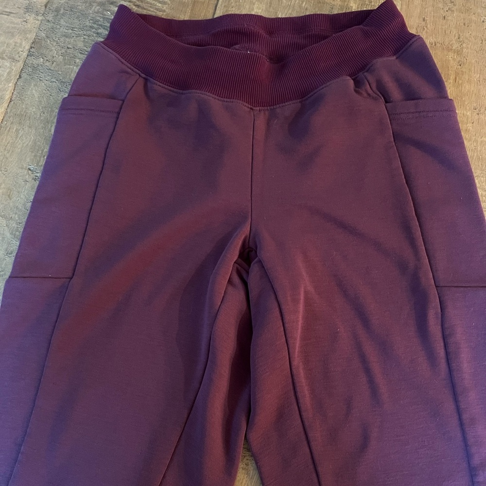 Oiselle Kara Goucher Track Pant. Size Extra Small
